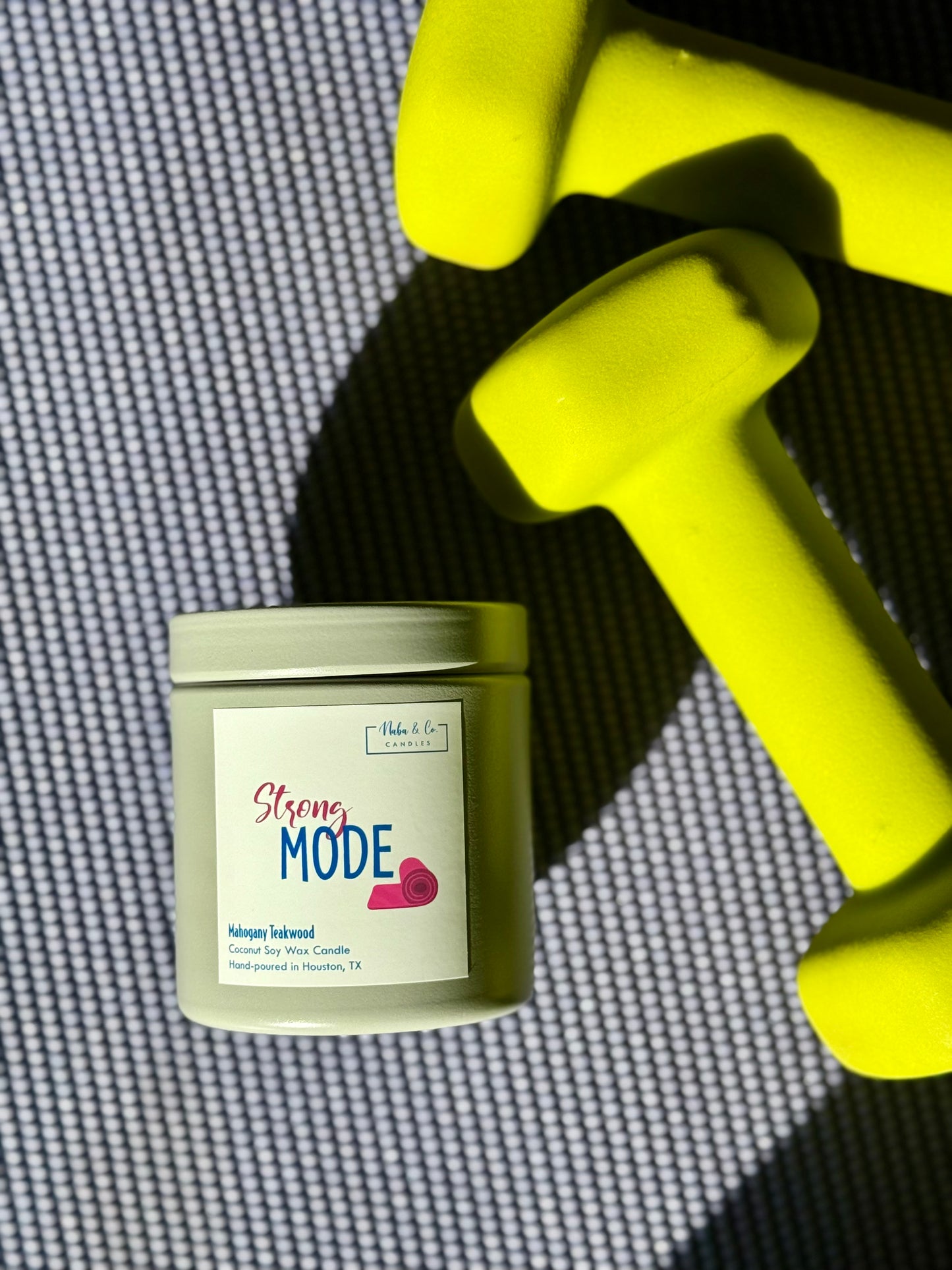 Strong Mode in Mahogany Teakwood